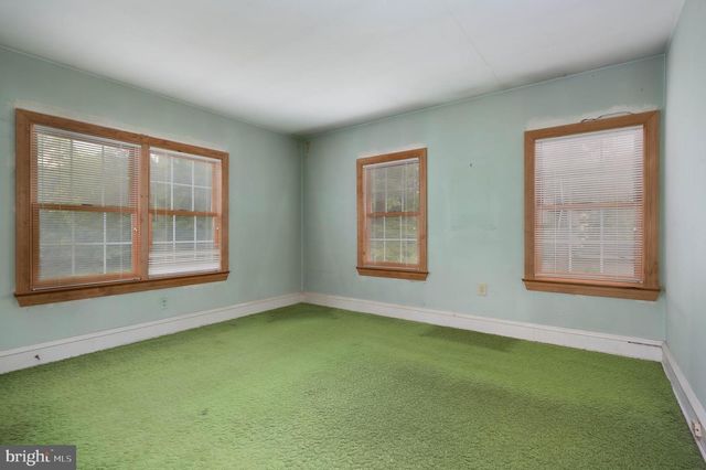 615 HAWKS BRIDGE ROAD, Carneys Point, NJ 08069