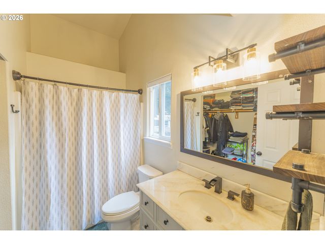 8409 Ne 15TH St, Vancouver, WA 98664