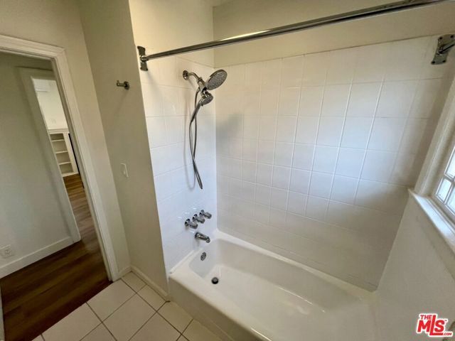 3009 Dalton Avenue, Los Angeles, CA 90018
