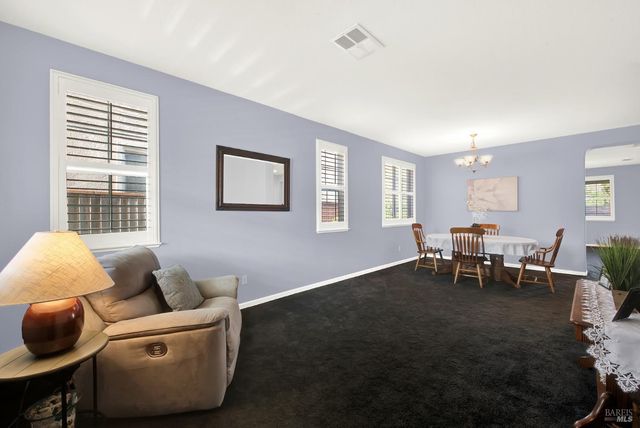 652 Greentree Cir, Fairfield, CA 94534