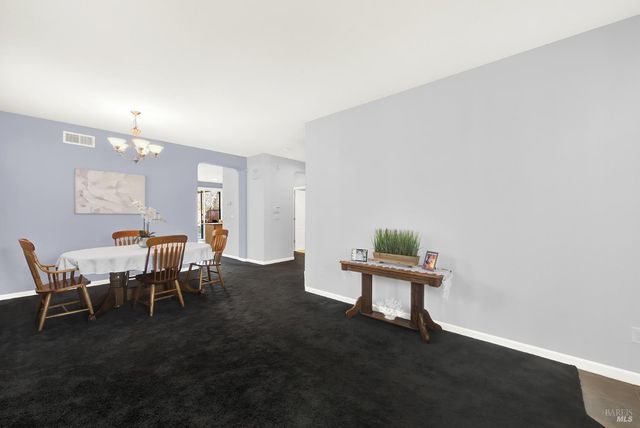 652 Greentree Cir, Fairfield, CA 94534