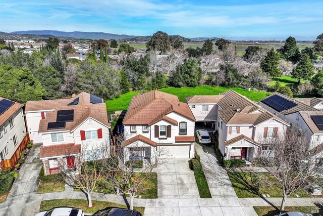 652 Greentree Cir, Fairfield, CA 94534