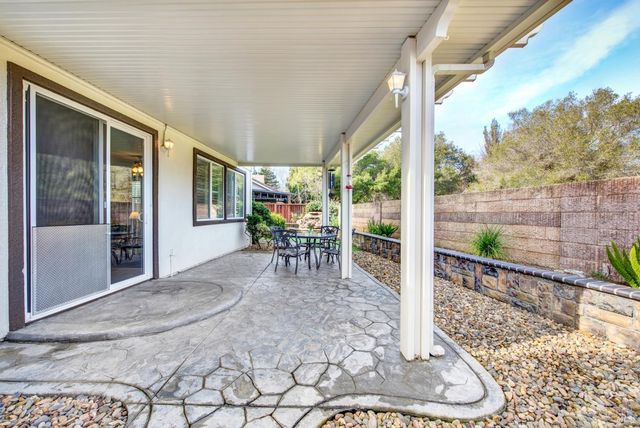 652 Greentree Cir, Fairfield, CA 94534