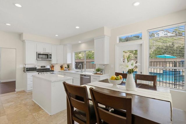 7386 Juncus, San Diego, CA 92129