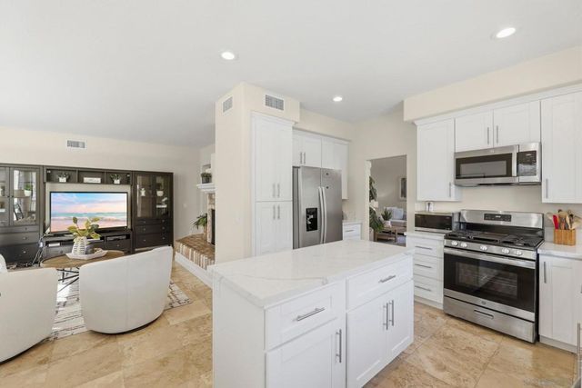 7386 Juncus, San Diego, CA 92129