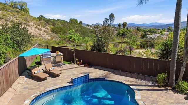 7386 Juncus, San Diego, CA 92129