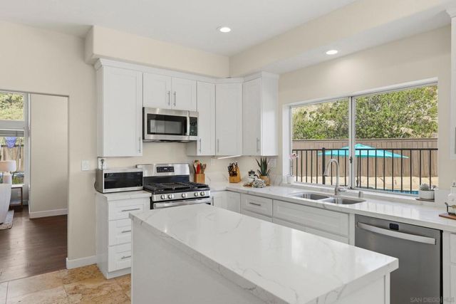 7386 Juncus, San Diego, CA 92129