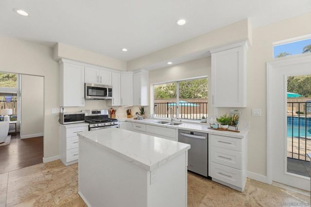 7386 Juncus, San Diego, CA 92129