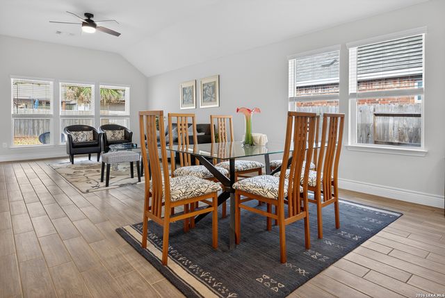 469 Rosemellow St, New Braunfels, TX 78132