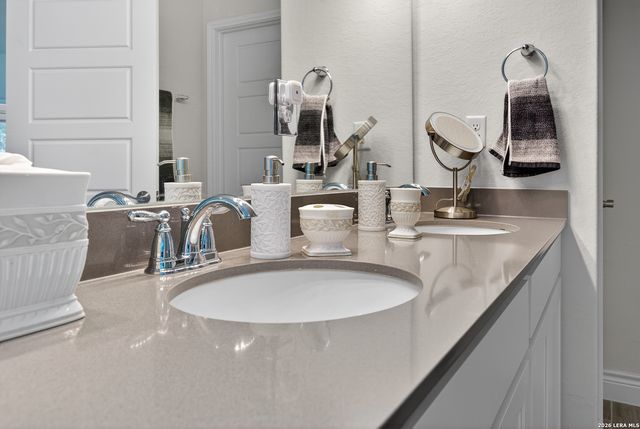 469 Rosemellow St, New Braunfels, TX 78132