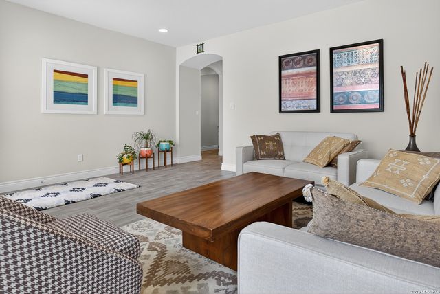 469 Rosemellow St, New Braunfels, TX 78132