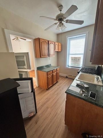 8423 14th Avenue, Brooklyn, NY 11228