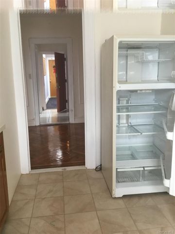 8423 14th Avenue, Brooklyn, NY 11228