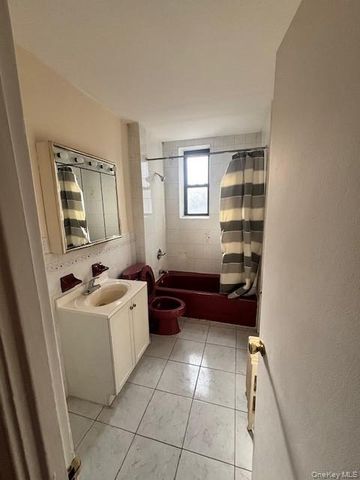 8423 14th Avenue, Brooklyn, NY 11228