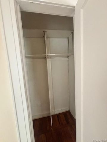 8423 14th Avenue, Brooklyn, NY 11228
