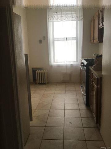 8423 14th Avenue, Brooklyn, NY 11228