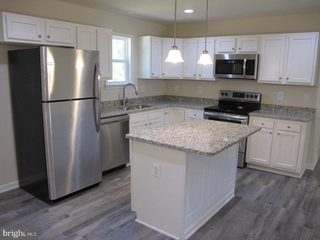 151 LORETTA DR, Colonial Beach, VA 22443