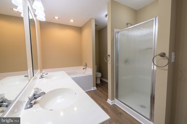 205 FINCH WAY, Newark, DE 19702