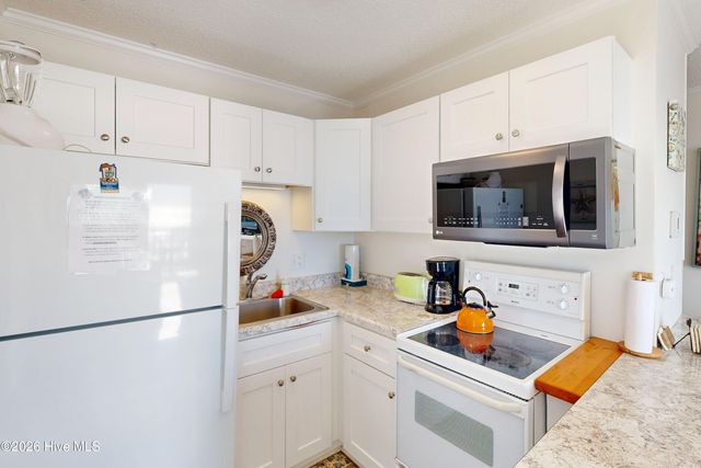 2264 New River Inlet Road Unit 109, Sneads Ferry, NC 28460