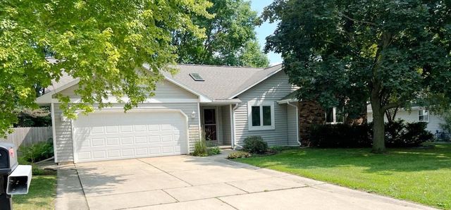 2151 WOODCREST DRIVE, Green Bay, WI 54304