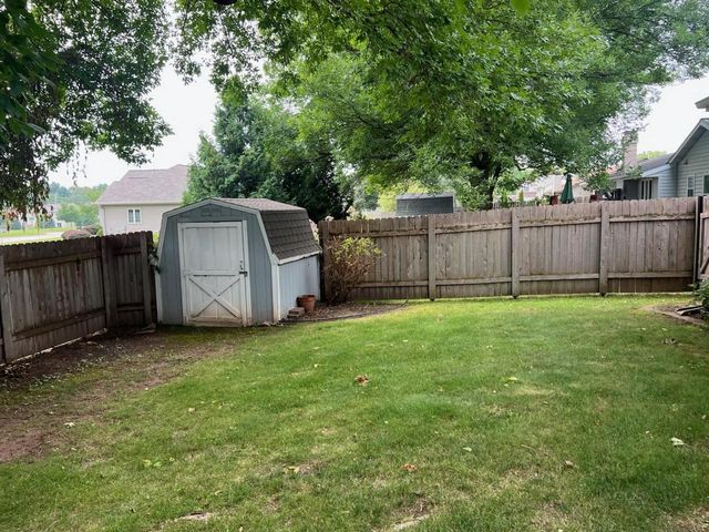 2151 WOODCREST DRIVE, Green Bay, WI 54304
