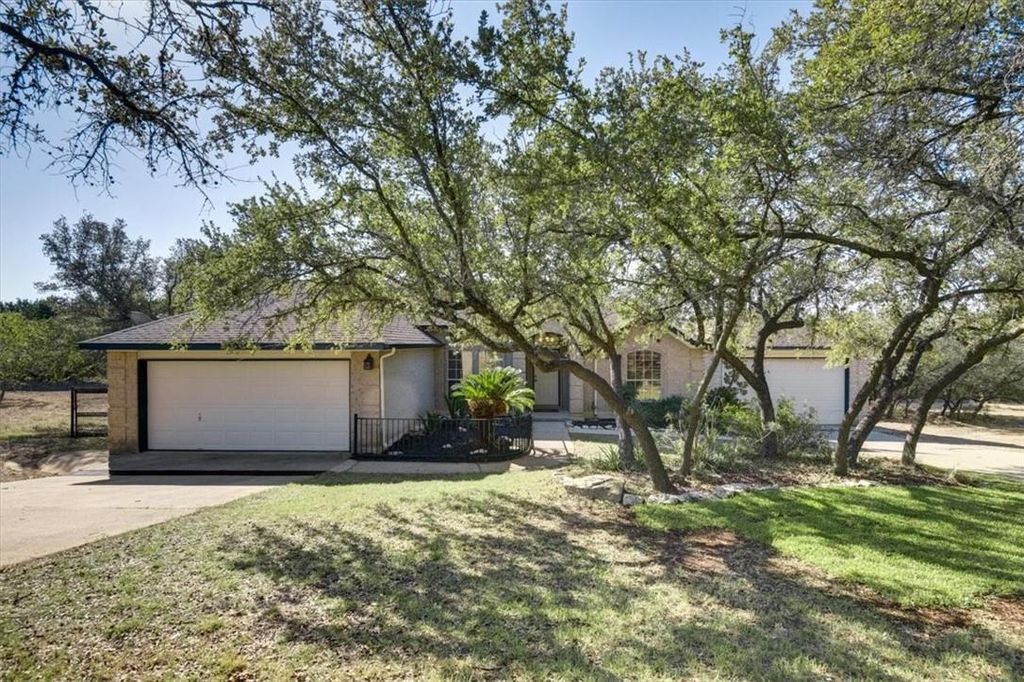 21415 Boggy Ford RD, Lago Vista, TX 78645