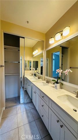 802 Marinella Aisle, Irvine, CA 92606