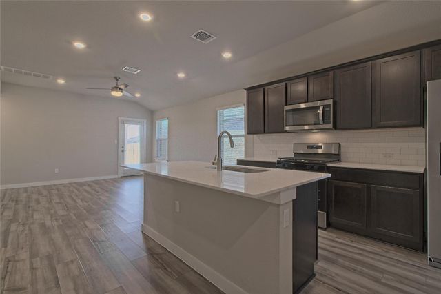 112 Halford RD, Georgetown, TX 78633