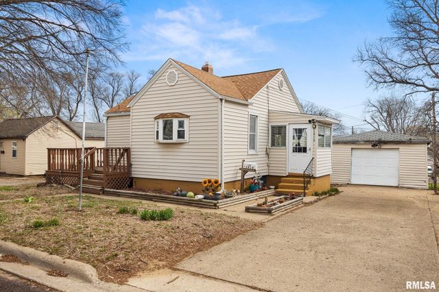 1414 BLACK Street, Pekin, IL 61554