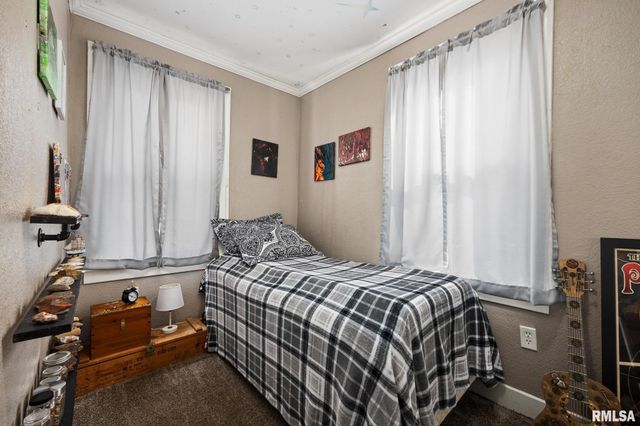 1414 BLACK Street, Pekin, IL 61554