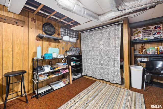 1414 BLACK Street, Pekin, IL 61554