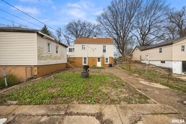 1414 BLACK Street, Pekin, IL 61554