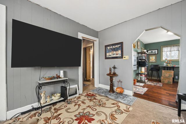 1414 BLACK Street, Pekin, IL 61554