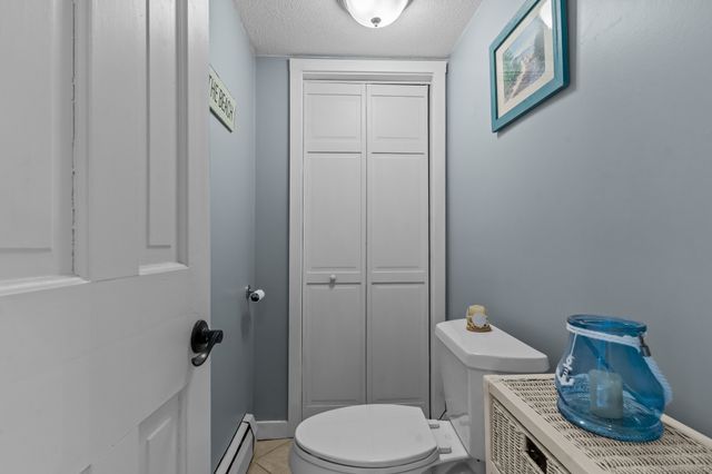 76 New Shore Road, Waterford, CT 06385