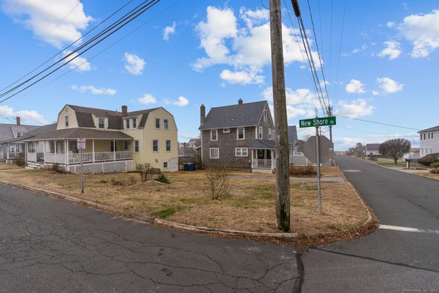 76 New Shore Road, Waterford, CT 06385