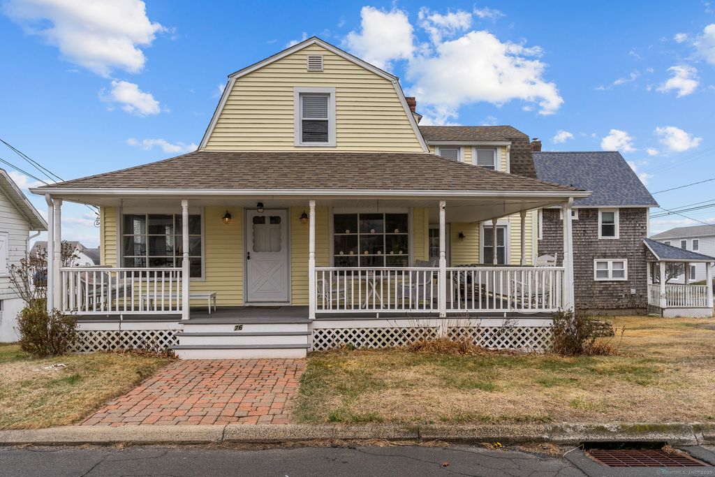 76 New Shore Road, Waterford, CT 06385