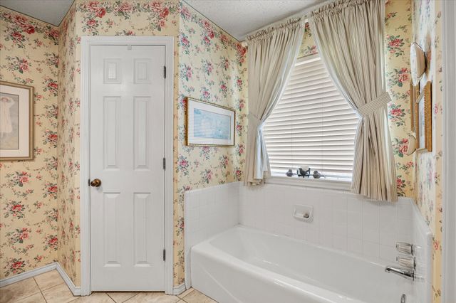 217 Harris Drive, Rockwall, TX 75087