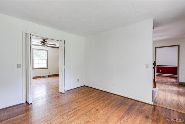 14261 Thomas Dr, Woodford, VA 22580