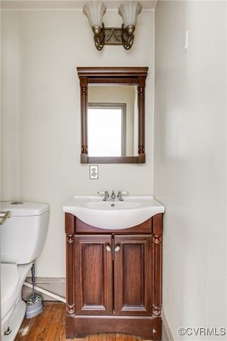 14261 Thomas Dr, Woodford, VA 22580