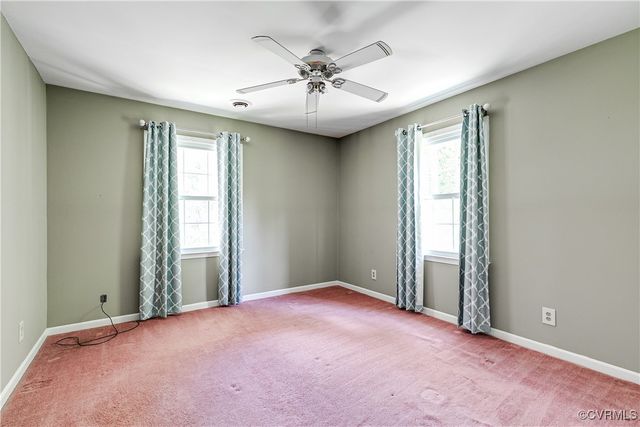 14261 Thomas Dr, Woodford, VA 22580