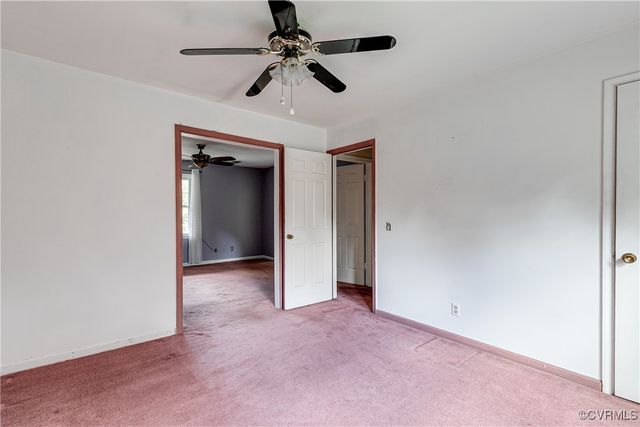 14261 Thomas Dr, Woodford, VA 22580