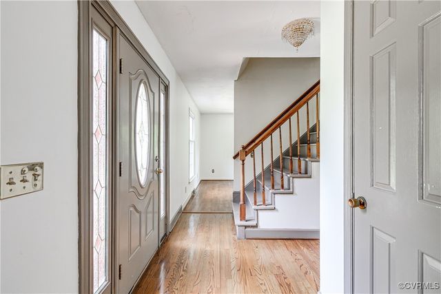 14261 Thomas Dr, Woodford, VA 22580