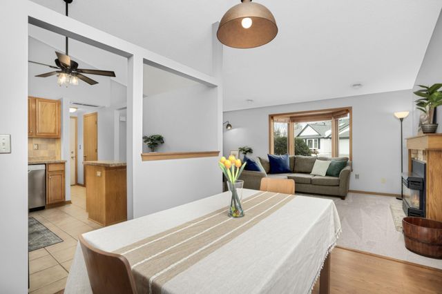 3628 Gershwin Lane N, Oakdale, MN 55128