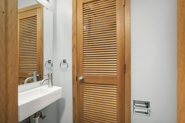 3628 Gershwin Lane N, Oakdale, MN 55128