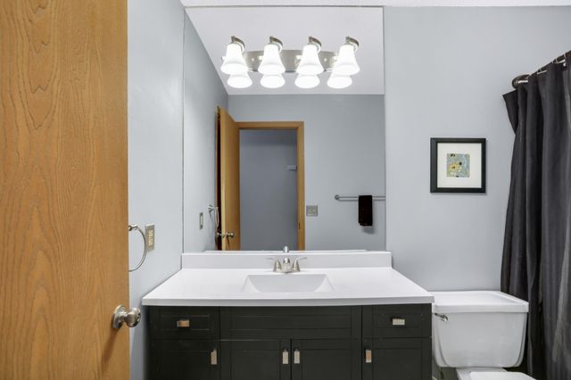 3628 Gershwin Lane N, Oakdale, MN 55128