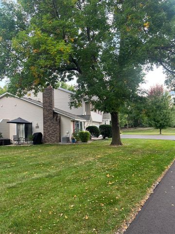 3628 Gershwin Lane N, Oakdale, MN 55128