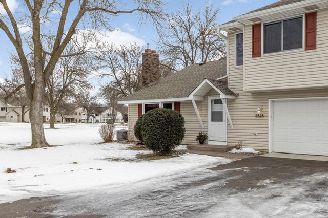 3628 Gershwin Lane N, Oakdale, MN 55128