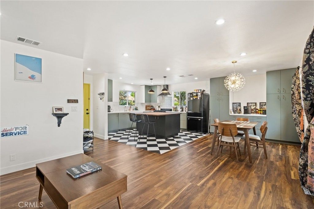 368 Vine, Upland, CA 91786 — photo 2