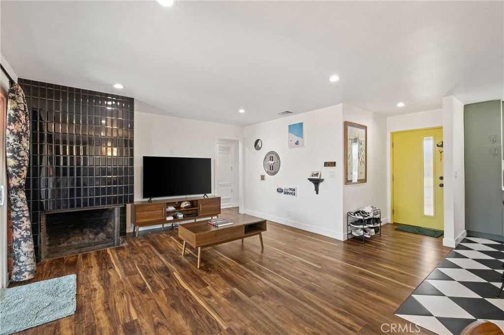 368 Vine, Upland, CA 91786 — photo 3