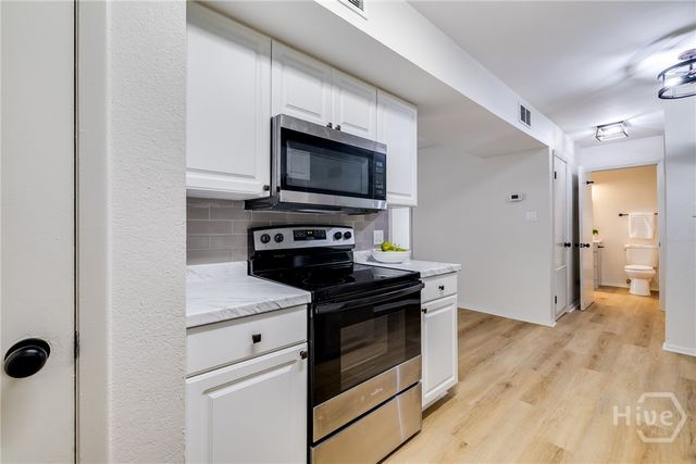 401 N Cromwell Road T-5, Savannah, GA 31410